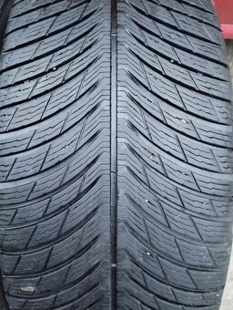 Michelin Pilot Alpin 5 SUV 255/45 R20 - 3