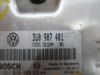 Řídicí jednotka motoru Škoda Superb 1 3U0 907 401 - 3