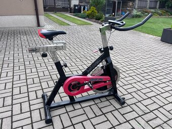 Spinningové kolo, cyklotrenažér - 3