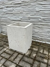 Betonový květináč - 3