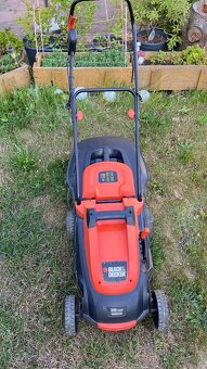 Sekačka Black & Decker 1600w/38cm - 3