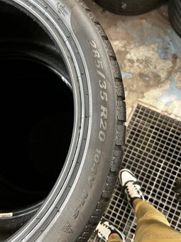 Pirelli 285/35 r20 zimní - 3