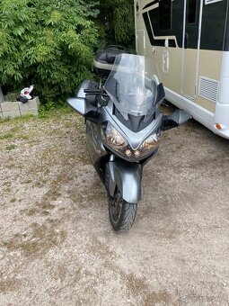 Kawasaki GTR 1400 - 3