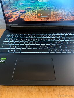 MSI Creator M16 kreativní notebook i7 RTX3050 - 3