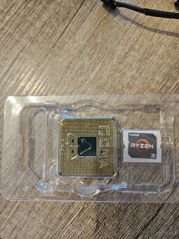 Procesor AMD Ryzen 3 - 3