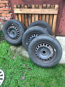 Prodám sadu kol Octavia 2 195/65 15, zimní Polaris 3 - 3