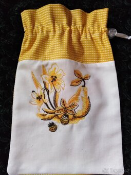 VYŠÍVANÉ PYTLÍČKY NA BYLINKY 4 kusy - 3