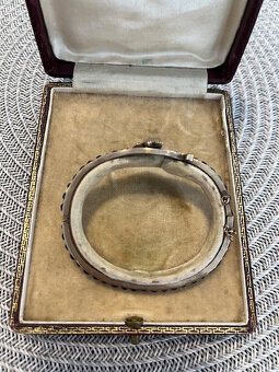 Náramek s českými granáty s krabičkou. - 3