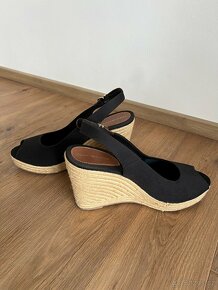 NOVÉ Sandály s podpatek/boty na klínku Tommy Hilfiger vel.42 - 3