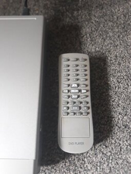 DVD  PŘEHRAVAČ  ZN.  MAGNAVOX  S  OVLADAČEM - 3