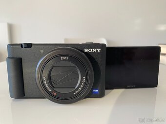 Digitální fotoaparát SONY ZV-1 - 3