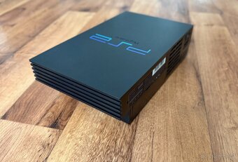 Sony Playstation 2 FAT (SCPH-39004) černá - 3