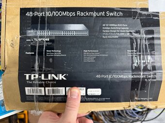 TP-LINK Switch 48 portů TL-SF1048 - 3
