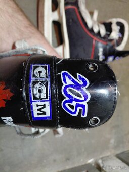 Chlapecké brusle CCM 220mm - 3