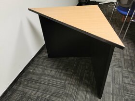 Kancelářský stůl malý - 3