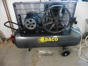 Prodám dvouválcový pístový kompresor DACO - 3