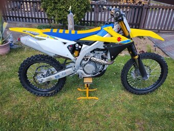 Suzuki RMZ 450 - 3
