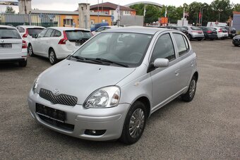 Toyota Yaris 1.0 VVT-i, KLIMA, bez koroze - 3
