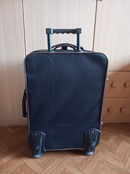 cestovní kufr na kolečkach top stav - 3