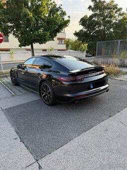 Porsche Panamera Turbo - 3