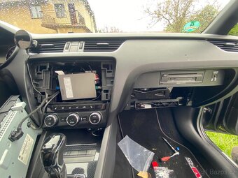 CarPlay/Android Auto MiB 1 Octavia 3 - 3