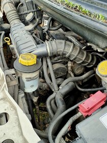 Ford transit 2.0Tddi 74kw r.v.2004 9mist - 3