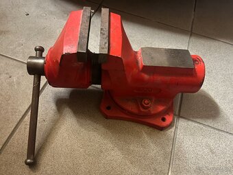 Dílenský svěrák YORK 100 - 3