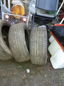 Prodam zimni pneu R17 - 3