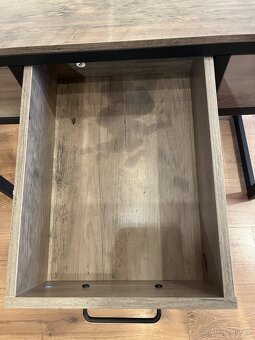 Kosmetický stolek - 3