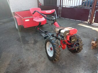 Malotraktor s vlekem hecht - 3
