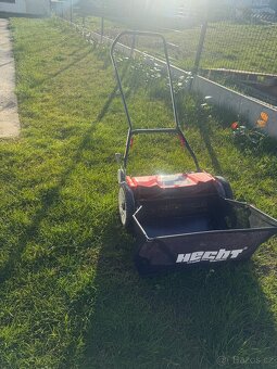 Vřetenová sekačka Hecht - 3