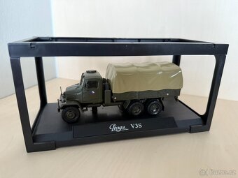 Praga V3S 1:43 (model) - 3