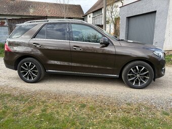 Mercedes-Benz GLE, 350d,4Matic,Vzduch,Desingo,Top - 3