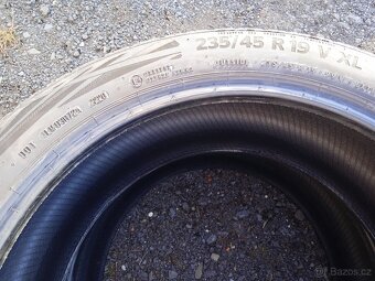 pneu 235/45 R19 letni - 3