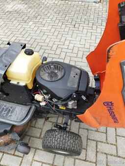Zahradní traktůrek/sekačka Husqvarna - 3