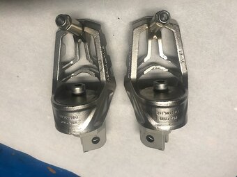 Stupačky SW-MOTECH EVO na CB500X - 3