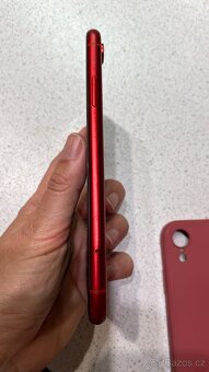 Prodám červený iPhone XR 128GB - 3