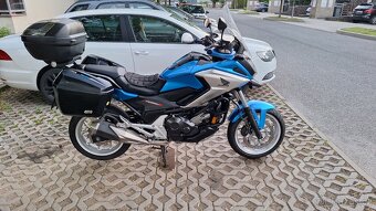 Prodám-Honda NC 750X r.2018 - 3