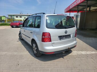 VW Touran 1.9 TDI, 77kw, nová STK,model 2009. - 3