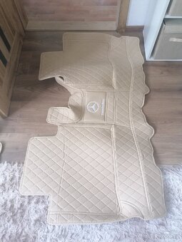 Nova sada koberců do Mercedes E - 3