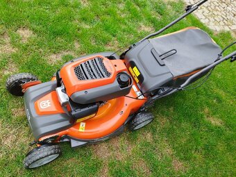 Sekačka Husqvarna 4wd 4x4 - 3