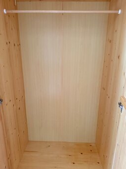 Šatní skříň - 3