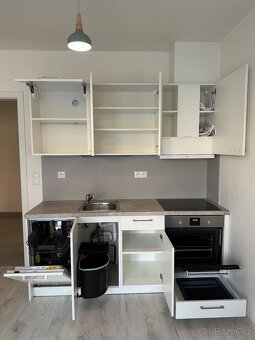 Zánovní kuchyně HANÁK se spotřebiči - 3