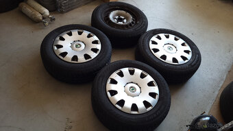 90% zimní kola 15" 5x112 ET47 Octavia 2 + 3 - poklice - 3