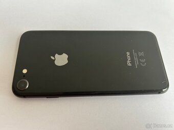 iPhone 8 - 3