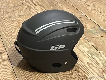 dětská lyžařská helma Enemy GP vel. XS a S - 3