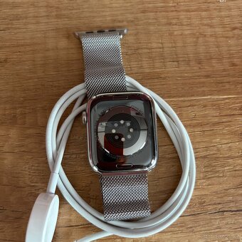 Apple watch 7 - 3