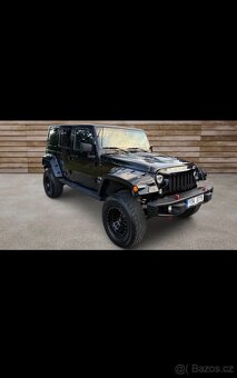 Jeep Wrangler Sahara Unlimited - 3