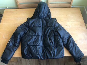 Prodám dětskou zimní černou bundu - 3