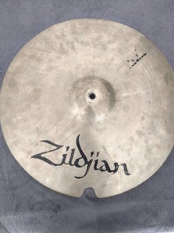 Činel Amati kraslice - 3